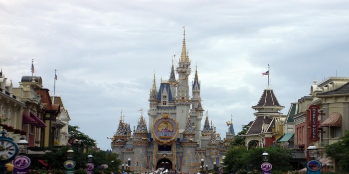 2048x1152 Magic Kingdom Wallpapers HD #I1BG1Q9 | WallpapersExpert.com