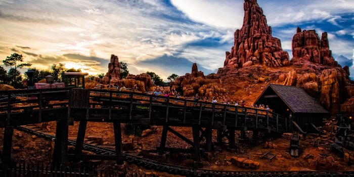 2048x1536 Wallpaper : world, railroad, sunset, mountain, big, magic, Kingdom