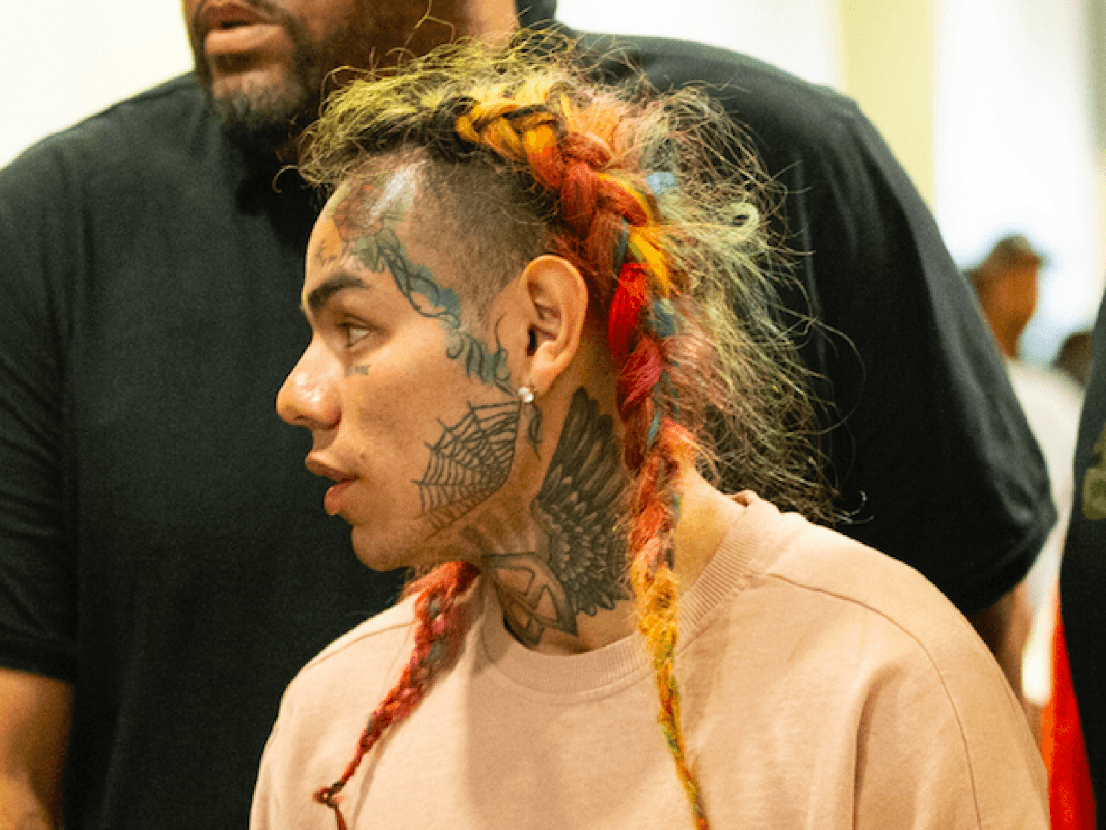 1600x1200 Tekashi 6ix9ine Seemingly Tweets From Jail to Release 'Dummy Boy'