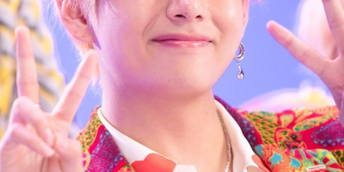 850x1275 V BTS IDOL Wallpapers
