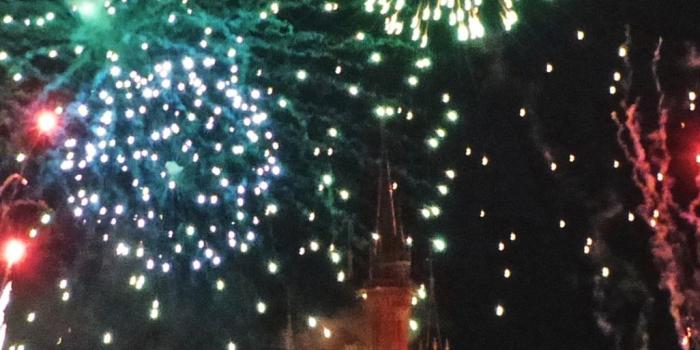 1026x1824 Disney Iphone Wallpapers – Mickey's Not-So-Scary Halloween Party