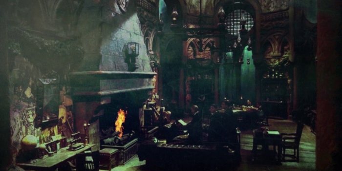 1280x720 Group of Slytherin Common Room I