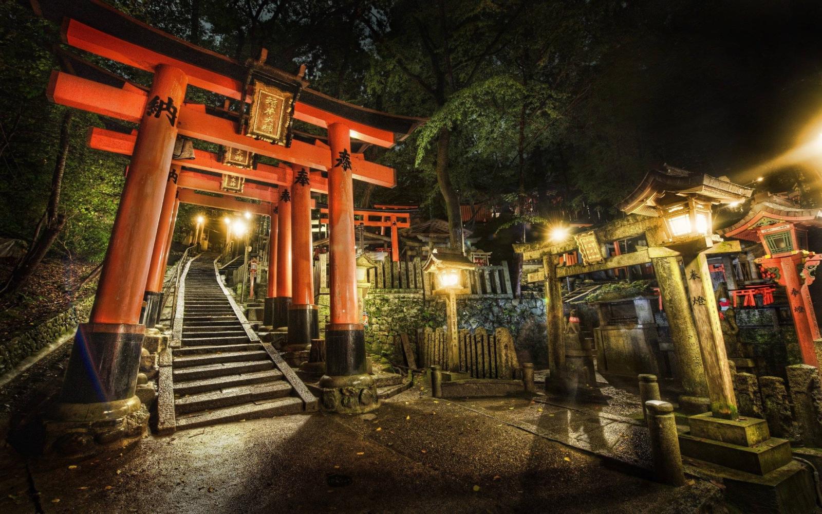 2560x1600 Kyoto Wallpapers