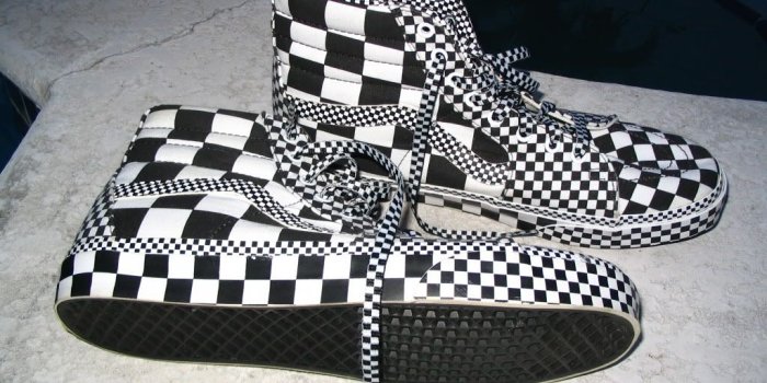 1024x768 Calling BigFoot - Size 12 - Checkerboard High Top Vans - Bulldog