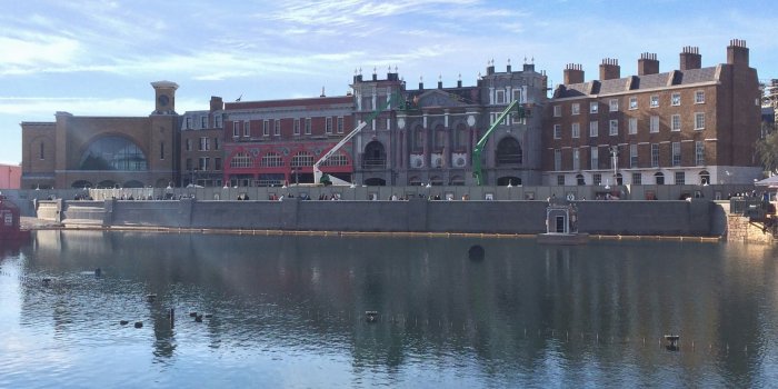 2048x1536 Universal PotterWatch London Waterfront Facade - Touringplans.com Blog