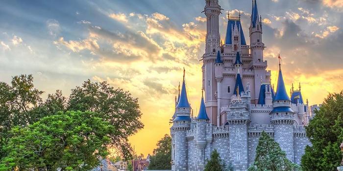 1024x768 January 2017 Cinderella Castle Calendar Wallpaper - WDW Magazine