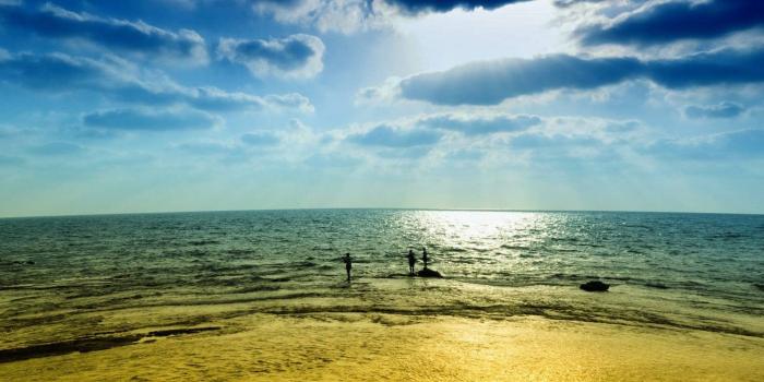 1920x1080 Beaches: Fishing Sunshine Sun Seashore Swept Shore Clouds Sea Beach