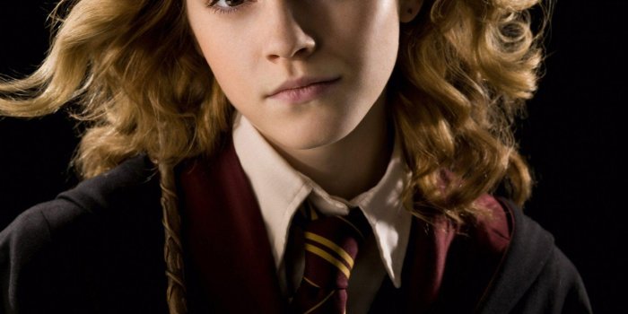 1920x2560 Hermione Granger Harry Potter Wallpapers