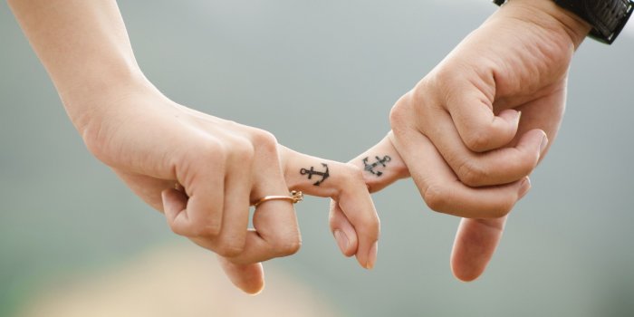 2560x1600 Holding Hands Wallpapers