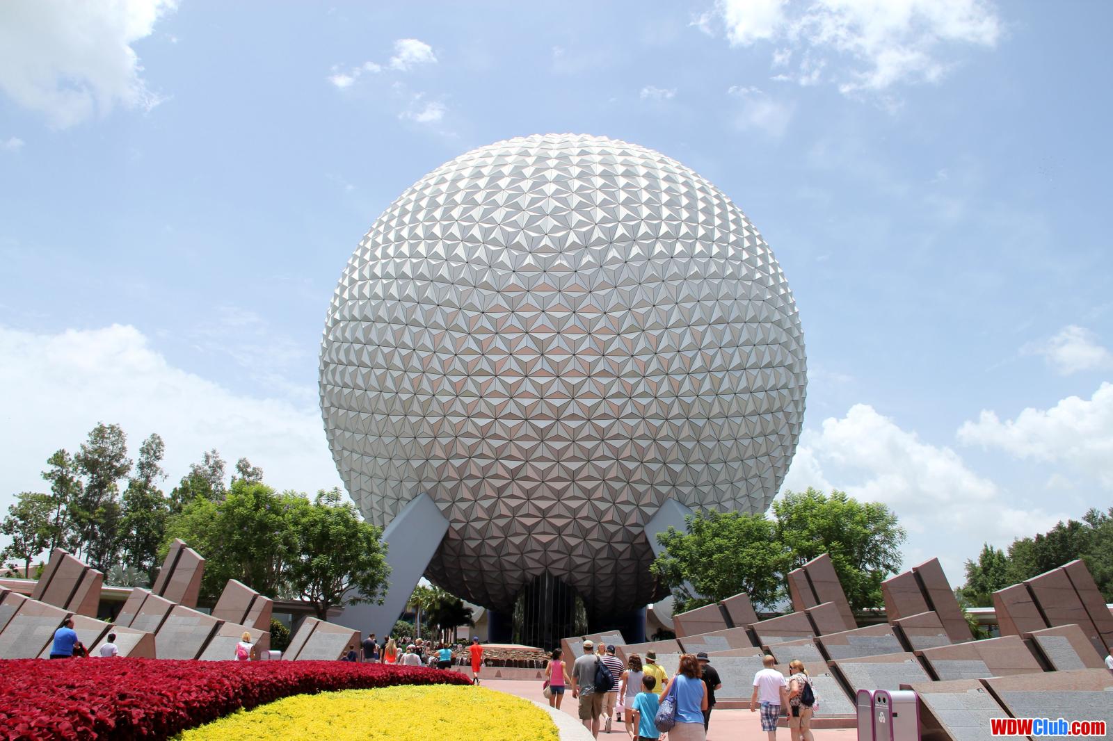 4096x2731 Spaceship Earth 4K Wallpaper - WDWClub.com