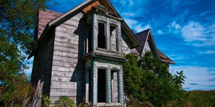 4272x2752 Wallpaper : old, summer, house, Ontario, Canada, abandoned, clouds