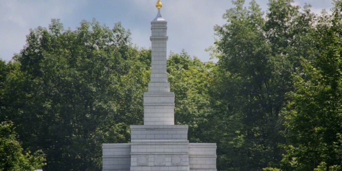 1062x1600 Palmyra New York Temple Spire