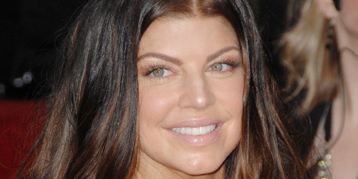 1600x1200 Fergie to launch 