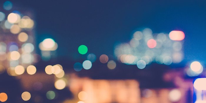 2732x2732 nf76-city-night-bokeh-blue-romantic-wallpaper