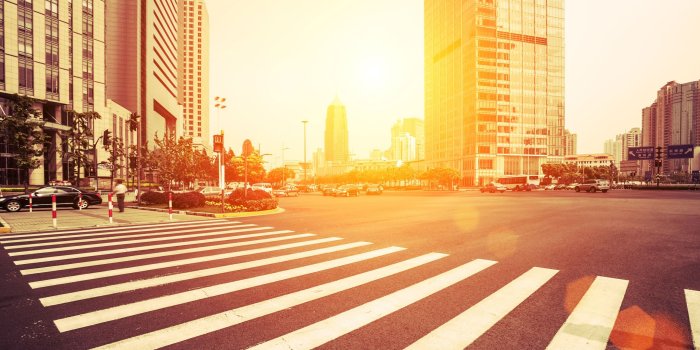 2560x1600 Wallpaper Morning, skyscrapers, united states, life, streets, road