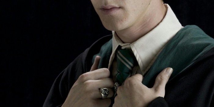 1079x1920 Y does he have to be so frickn cute ❤❤❤❤ | Draco Malfoy in 2019