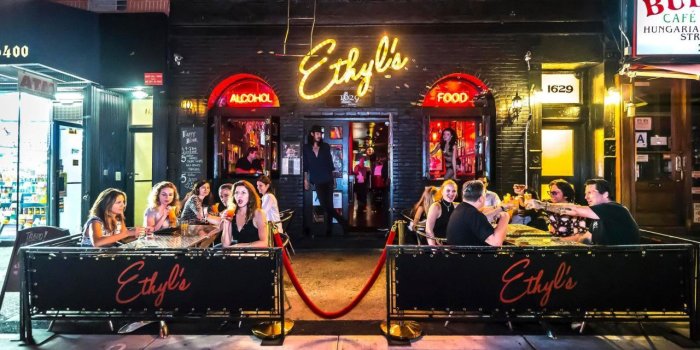 1280x719 70s-inspired bars in NYC: The VNYL, Blue Light and more | am New